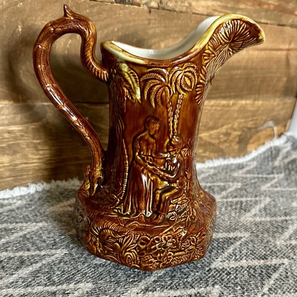 Beautiful Vintage Romantic Glazed Pitcher Signed - Picture 7 of 10